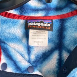 Patagonia fleece tops, in new like condition.